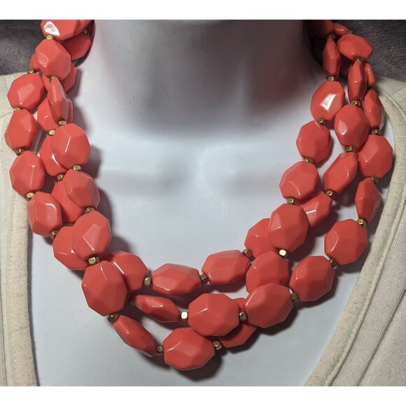 Premier Designs Chunky Beaded Coral And Gold Tone Multilayer Necklace - Picture 3 of 6